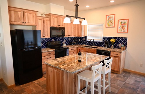 Talavera House | New home with stunning Organ Mt. views ! Paradise for hikers and nature lovers.