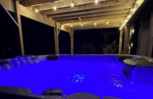 Pinckney House | New Hot Tub at the Canal House on Portage Chain