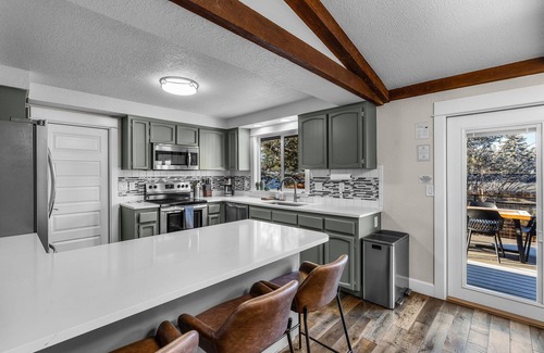 Mountain View District House | New! Hot Tub ~ Foosball ~ Bonus Room ~ Dog Friendly ~ AC!