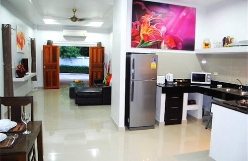 Nai Harn House | New house near the beach