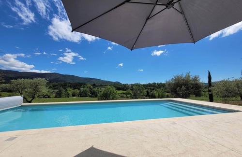 Malaucene House | New House : quiet, view, Mont Ventoux