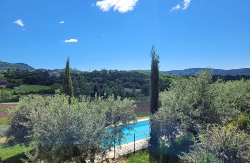 Malaucene House | New House : quiet, view, Mont Ventoux