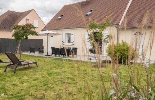 Le Meux Cabin | New house with garden sleeps 8 Compiègne 10 mn