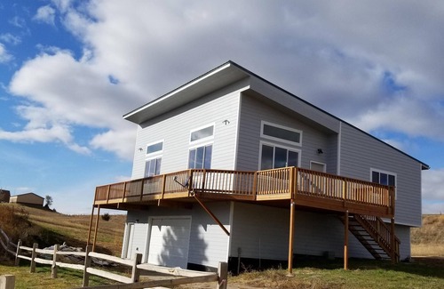 Lonergan House | New house with great view of Lake McConaughy.