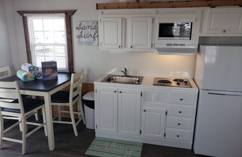 Dewey Beach Boat Rental | NEW Houseboat - 2 Bedrooms - Great Location & Views