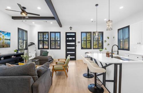 Northside House | NEW! Houston Cozy Getaway Near Stadiums & Downtown