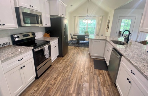 Lufkin House | New Hudson Home, 3 bed 2 bath