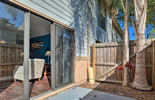 University House | NEW! Ideally Located Tampa Townhome w/ Shared Pool