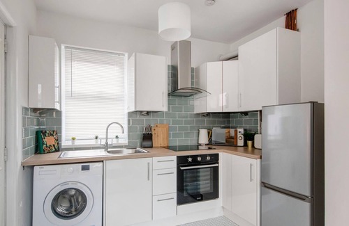 Derby House | New! Immaculate and Cosy 3 bed Home | Free Wi-Fi