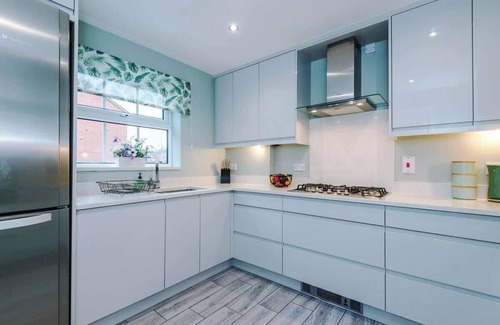 Northwich House | NEW! Incredible home, perfect for groups w/parking