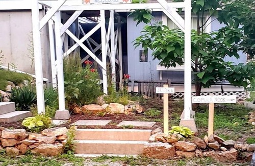 Ossipee Apartment | New Inflation Fighting Rate, PET Friendly Country setting