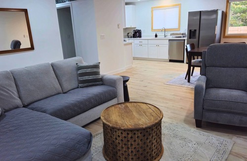 Broomfield House | New Interior 3-bedroom house with WiFi and AC in wonderful Broomfield