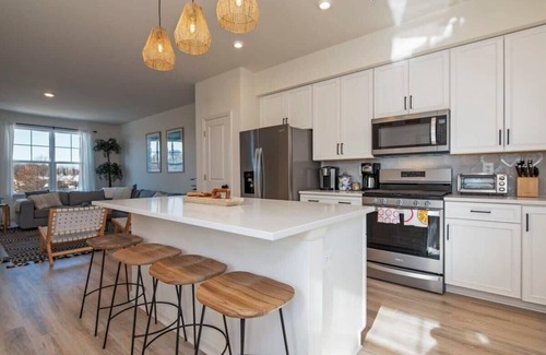 Cambridge House | New, Intown Waterfront Townhome wPool & Location!