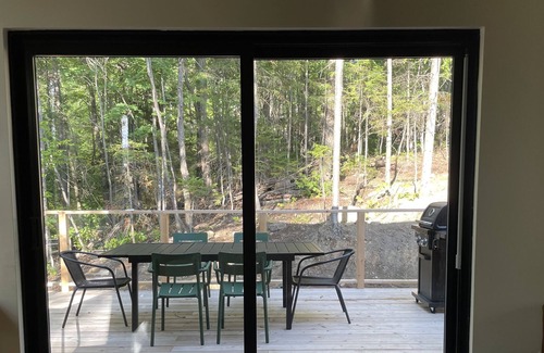 Morin Heights Ski Chalet | New! Japandi cabin in the forest