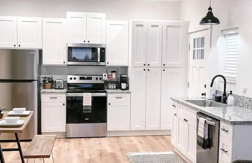 Kanab House | New- Kanab 2BR Home near Zion-Bryce-The Wave