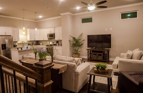 North Houston House | NEW! Kanagawa & Zen LUX Heights Home of H-Town!