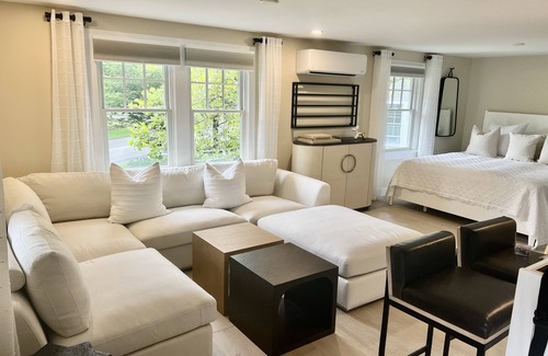 Edgartown Condo | New King Bed, Studio -Downtown Edgartown