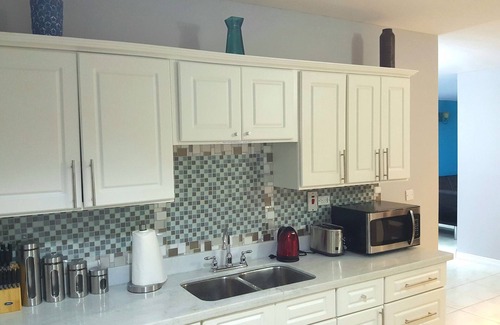 New Kingston Apartment | New Kingston Guest Apartment at Donhead