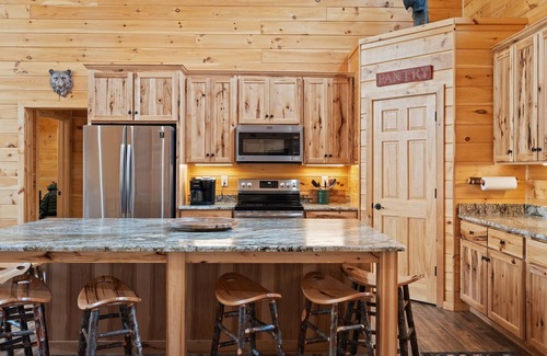 Huntingdon House | NEW - Knotty Pine - Raystown Lake