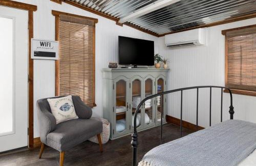 Wimberley House | NEW! Ladybug @ Firefly Grove w/Blanco River Access