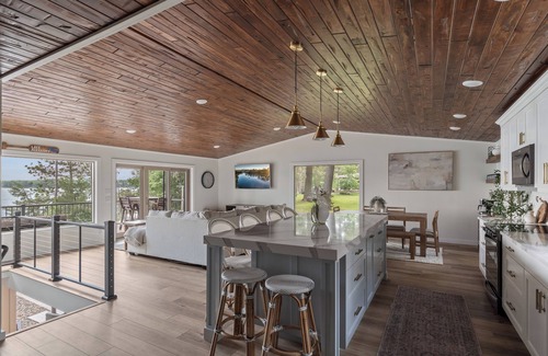 Cushing Cabin | NEW! Lake Alexander, Swimming, Game Room, Views