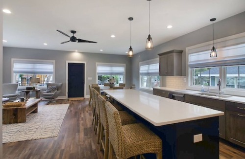 Delavan Lake House | New Lake House with Pier Slip