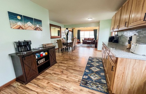 Standish House | New Lake Huron Lakefront Getaway - Incredible sunrises!