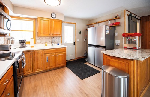 Bone Lake House | NEW - Lakefront house 30 feet from waters edge
