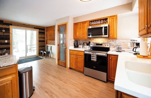 Bone Lake House | NEW - Lakefront house 30 feet from waters edge