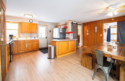 Bone Lake House | NEW - Lakefront house 30 feet from waters edge