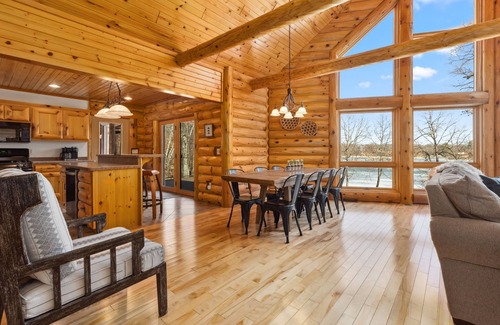 Crosslake Cabin | New Lakefront |Pontoon|GameRoom|Summer Fun Vibes