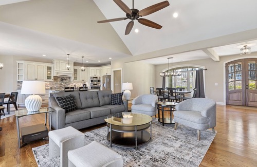 West Union House | New! Lakefront with Views from Every Window - With Dock, Fire Pit, BBQ, Kayaks