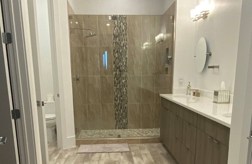 Montgomery Condo | New Lakeside 3bdrm/ 3 bath condo with boat slip