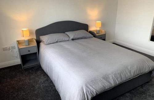 Preston Apartment | New large 2 bedroom apartment with private parking