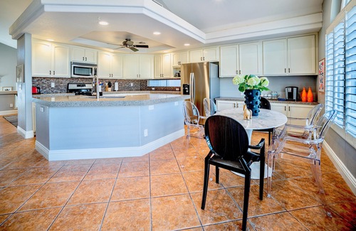Green Valley North House | NEW! LAS VEGAS ESTATE-POOL-BUILT IN BBQ/GAME ROOM/AMAZING LOCATION