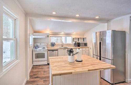 Cairo House | NEW! Launch Special, Close to Ski, Firepit, Privacy