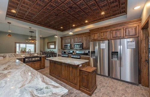 Waterfront Greens House | New! Lazy Creek: Lake Access, Dogs Welcome, Pool, Lazy River!