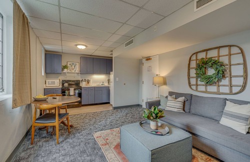 Music Row Apartment | New Listing! - 1 Bedroom apt in Music Row, Historic Building!