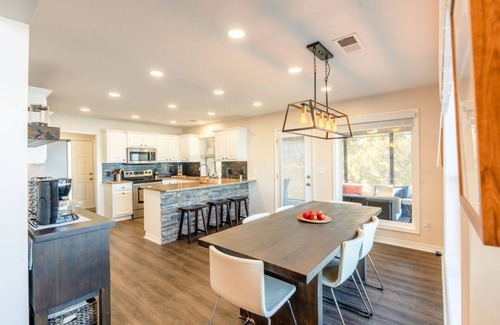 Quitman House | New Listing! 4 Bedroom + 3 Bathroom Home with Incredible Shoreline!