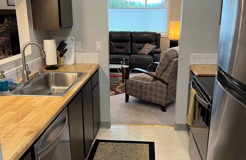 Sand Lake House | NEW LISTING! Adventure and Unwind:View of Mountains, Near AirP, Lake w 2 Kayaks