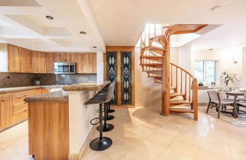 Aspen Condo | New Listing! Aspen Core 5BR Townhouse!