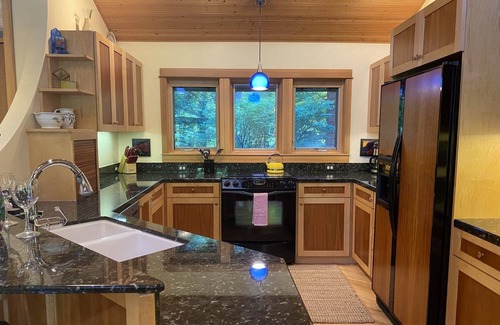 Dunes City House | *NEW LISTING* Beautiful Lake Front Home w/Hot Tub. Close to Downtown Florence and Dunes