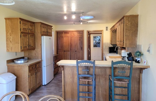 Montrose House | New Listing-Beautiful 3 bedroom home in SAFE, QUIET Spring Creek neighborhood.