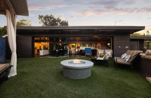 Los Angeles House | New Listing Burbank Bungalow by Colby&Conrad