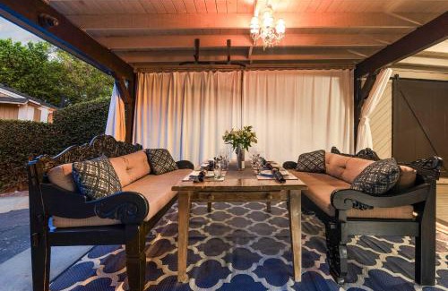 Los Angeles House | New Listing Burbank Bungalow by Colby&Conrad