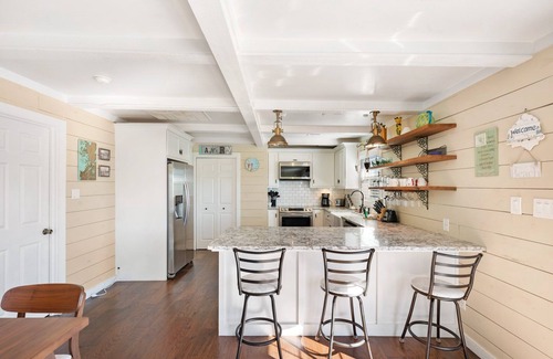 Isla Del Sol House | New Listing! Canal Home Cozy and Clean