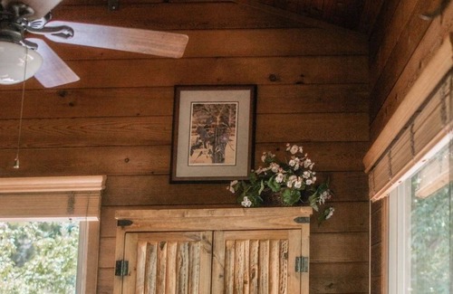 Sedona Cabin | NEW LISTING! Canyon Wren Creek Access- Morning Glory by RedAwning