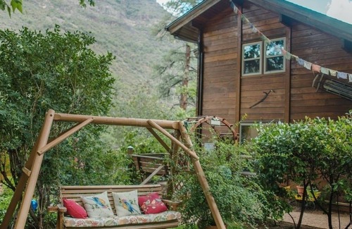 Sedona Cabin | NEW LISTING! Canyon Wren Creek Access-Wild Rose by RedAwning