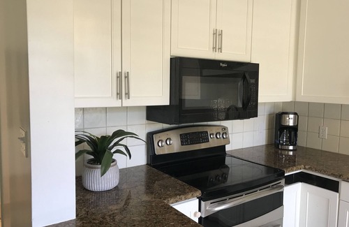 Kahuku Villa | New Listing! Central AC, 3 Bedroom Island Condo