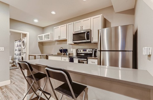 Stapleton House | New Listing! Central Park neighborhood - Vibrant Food Scene and Green Space
